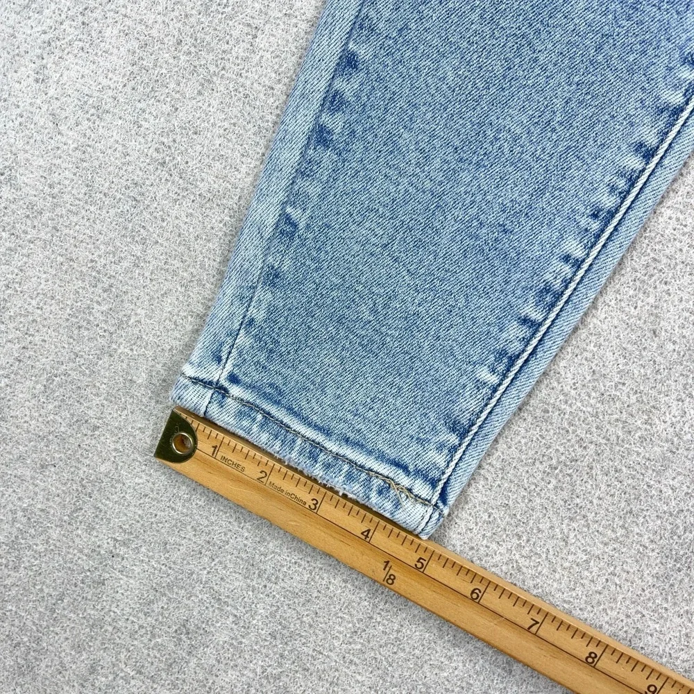 Judy Blue includes item